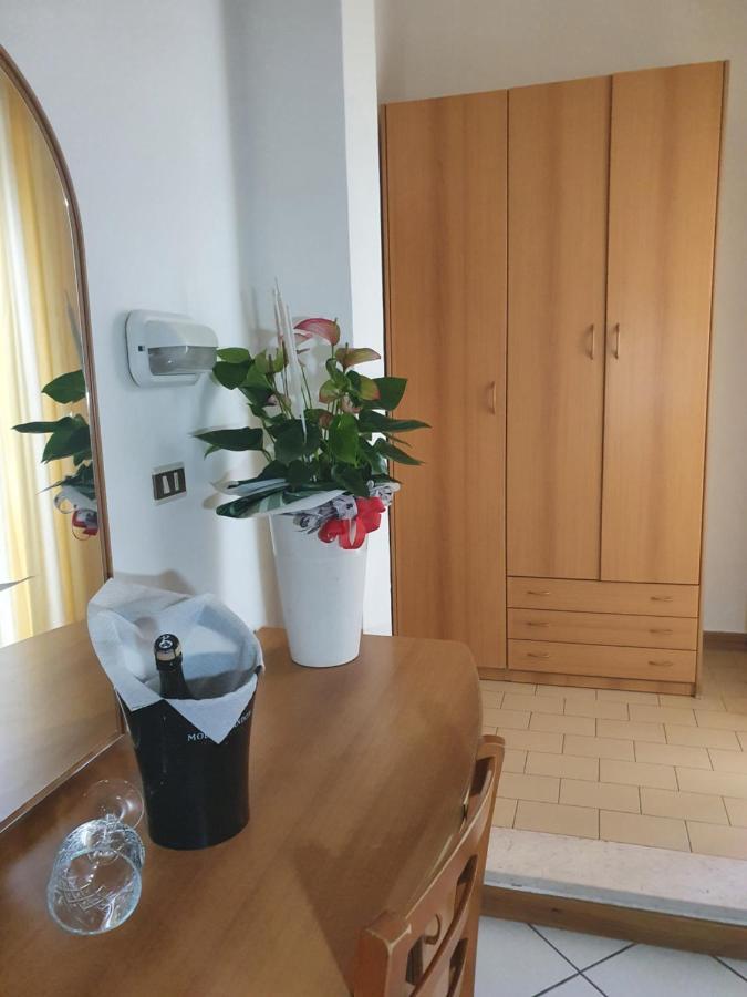 Hotel Venezia San Mauro Mare חדר תמונה
