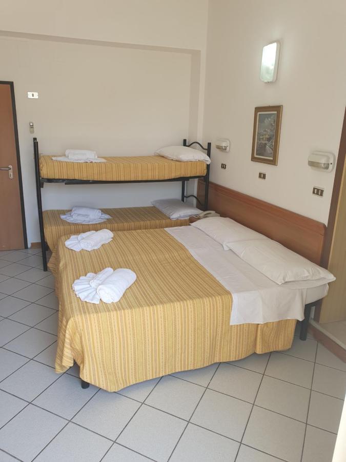 Hotel Venezia San Mauro Mare חדר תמונה