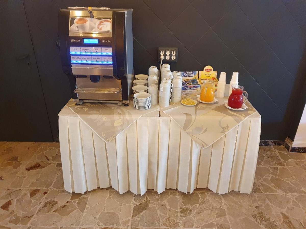 Hotel Venezia San Mauro Mare מראה חיצוני תמונה
